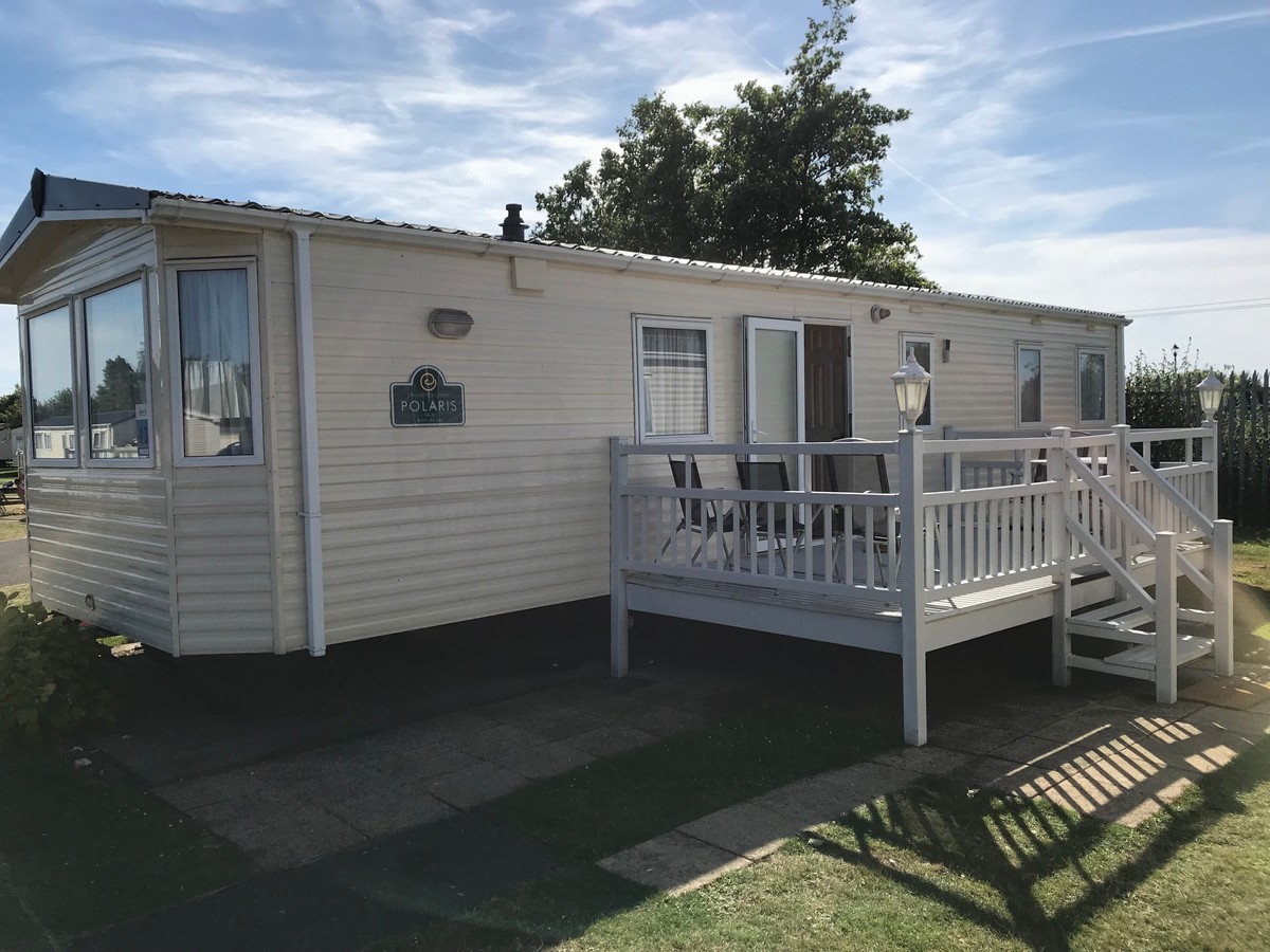 Luxury Caravan for Hire on Butlins Caravan Village, Skegness