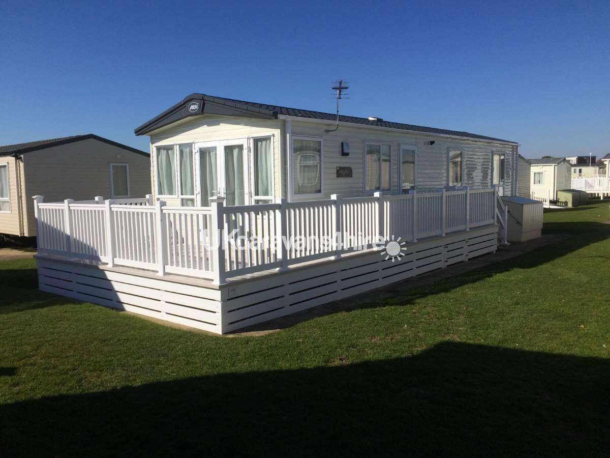 23 Cute Yorkshire Caravan Parks Dog Friendly Image uk.bleumoonproductions