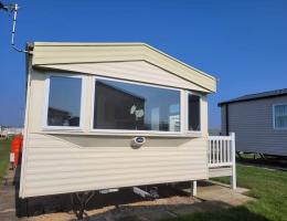 East of England Coastfield Holiday Village 19012