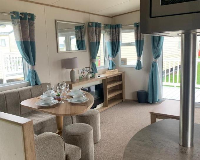 Cayton Bay Caravan Park 10845