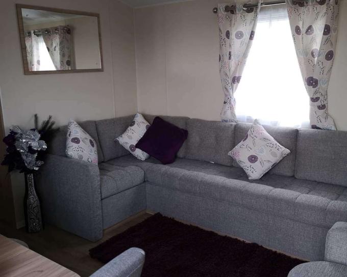  Butlins 1086