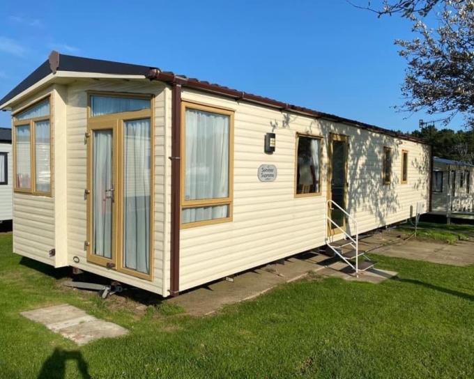  Cayton Bay Caravan Park 11727