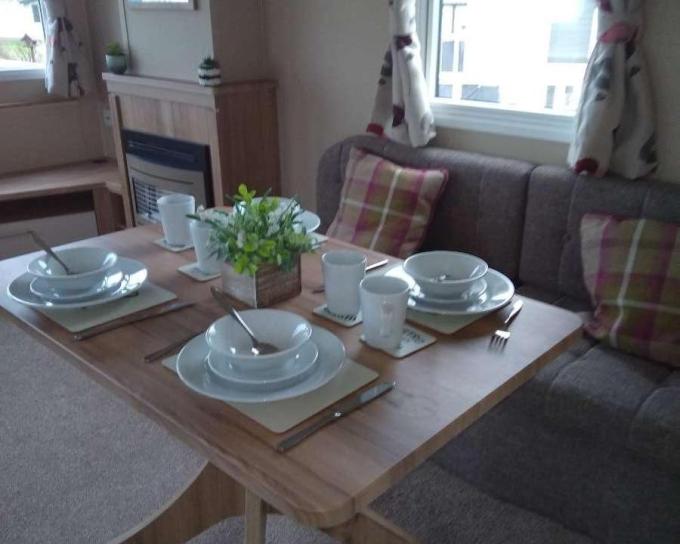  Cayton Bay Caravan Park   560
