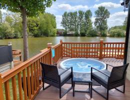 East of England Tattershall Lakes Country Park  14571