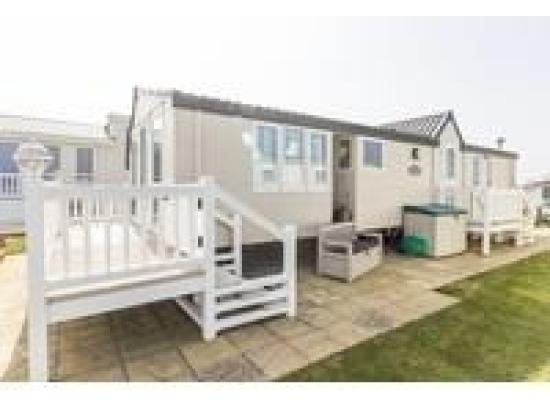 caravan late deals norfolk